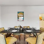Maremar - City Design Apartment - 2 Schlafzimmer - Luxus Boxspringbetten - Kueche - Highspeed Wifi - Arbeitsplaetze