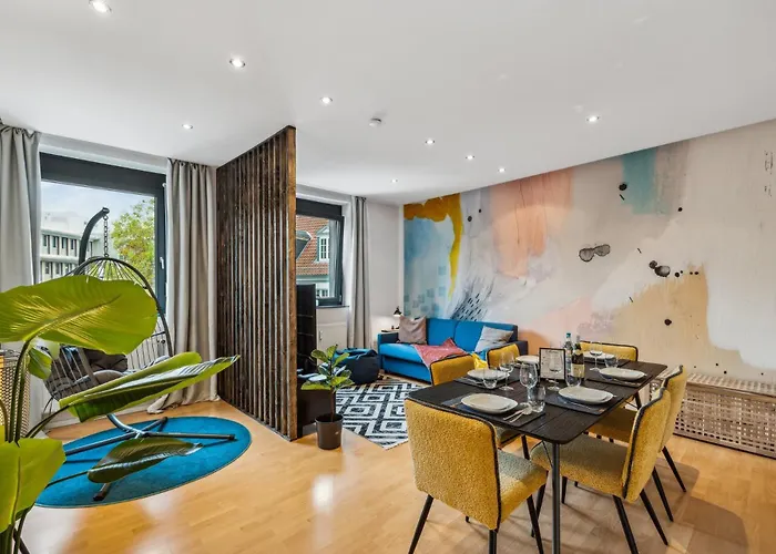 Maremar - City Design Apartment - 2 Schlafzimmer - Luxus Boxspringbetten - Kueche - Highspeed Wifi - Arbeitsplaetze